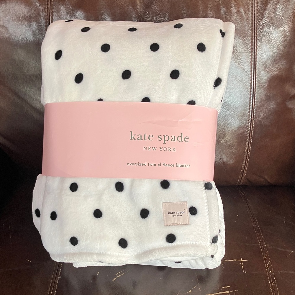 Kate Spade oversized twin XL fleece blanket